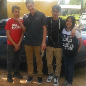 Meet your Posher, Edwin